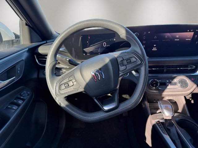 Used 2025 Buick Envista Preferred FWD image 10