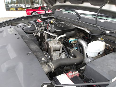 Used 2008 Chevrolet Silverado 3500 LTZ w/ Suspension Package, Off-Road image 23