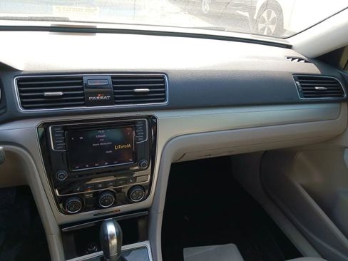 Used 2019 Volkswagen Passat 2.0T Wolfsburg FWD image 7