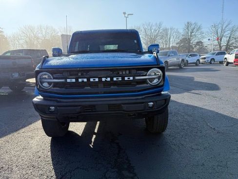 Used 2024 Ford Bronco Outer Banks image 2