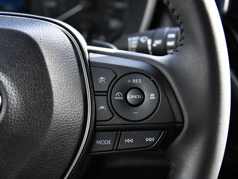 Used 2024 Toyota Corolla SE image 33