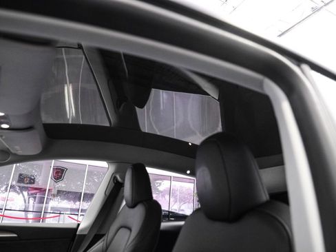 Used 2023 Tesla Model Y Long Range image 6