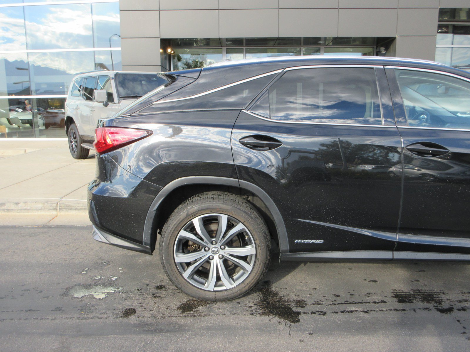 Used 2018 Lexus RX 450h AWD w/ Premium Package image 10