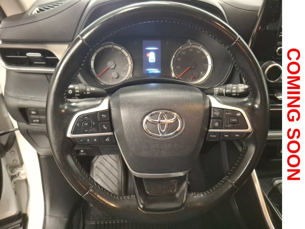 Used 2022 Toyota Highlander LE AWD/4WD image 21