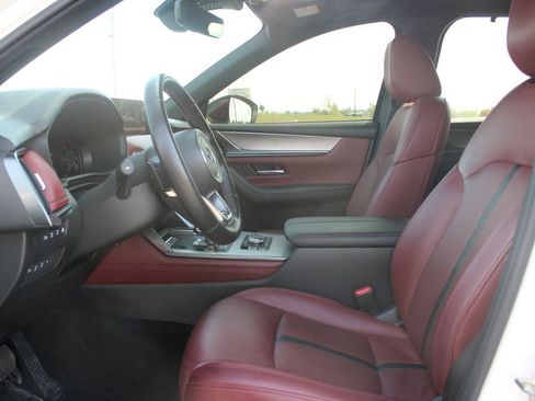 Used 2025 MAZDA CX-70 Plug-In Hybrid w/ Premium Plus image 19