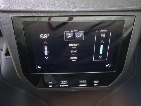 New 2025 GMC Yukon AT4 Ultimate image 31