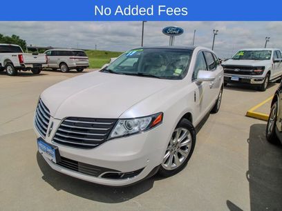 Used 2017 Lincoln MKT AWD w/ Technology Package
