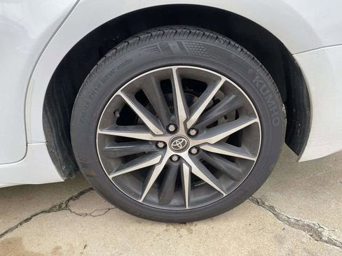 Used 2024 Toyota Camry SE image 7