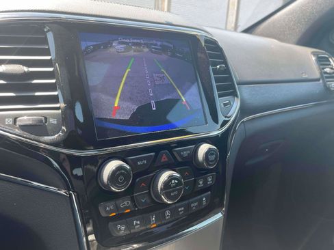 Used 2019 Jeep Grand Cherokee High Altitude AWD/4WD image 28