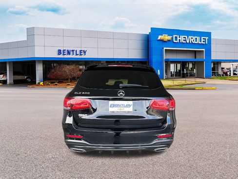 Used 2021 Mercedes-Benz GLC 300 image 4