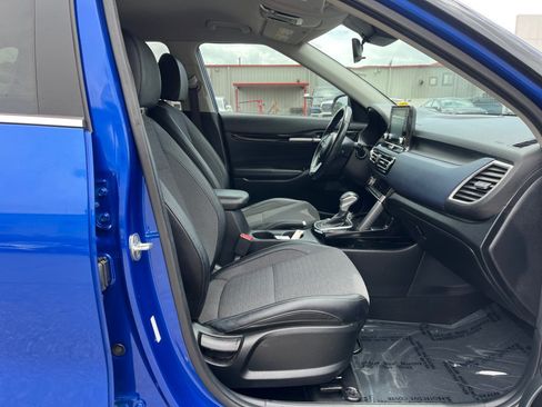 Used 2023 Kia Seltos S FWD image 30
