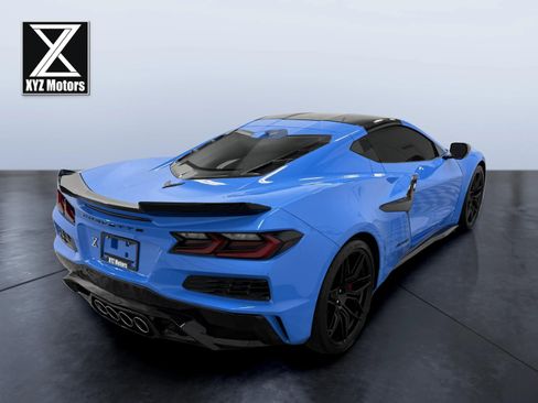 Used 2024 Chevrolet Corvette Z06 RWD image 7