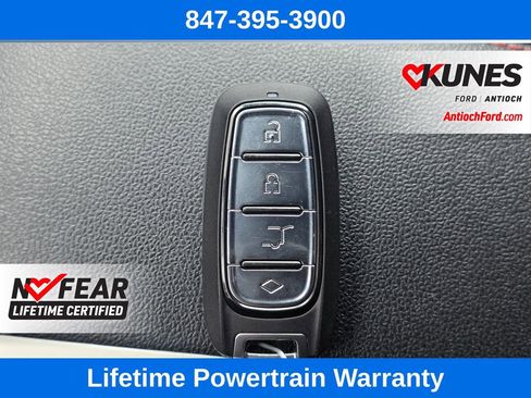 Used 2025 Ford Escape ST-Line AWD/4WD image 17