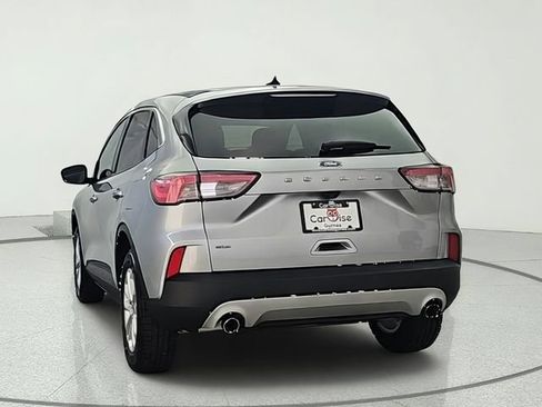 Used 2022 Ford Escape SE FWD image 5