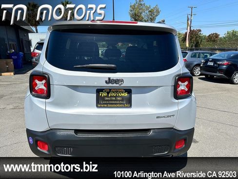 Used 2016 Jeep Renegade Sport w/ Power & Air Group FWD image 5