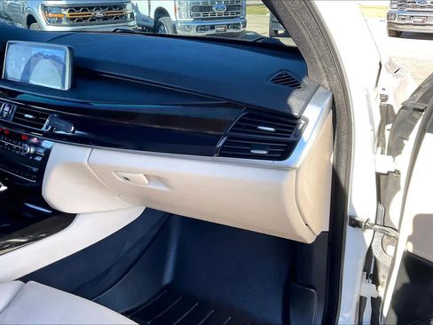 Used 2017 BMW X5 xDrive35d image 17