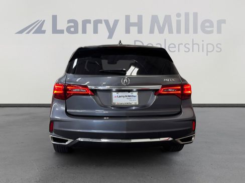 Used 2017 Acura MDX FWD image 4
