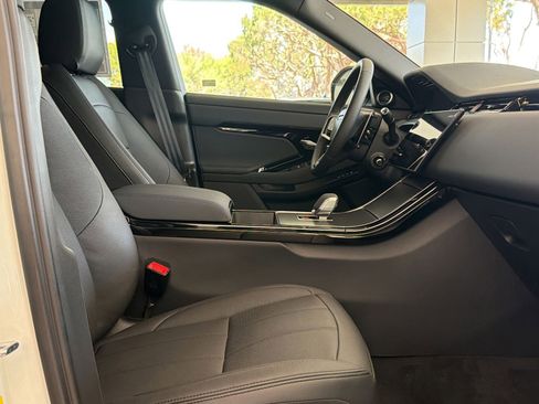 New 2026 Land Rover Range Rover Evoque S AWD/4WD image 31