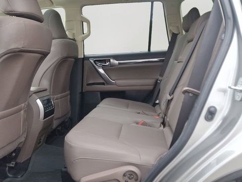 Used 2023 Lexus GX 460 Premium w/ Premium Package AWD/4WD image 8