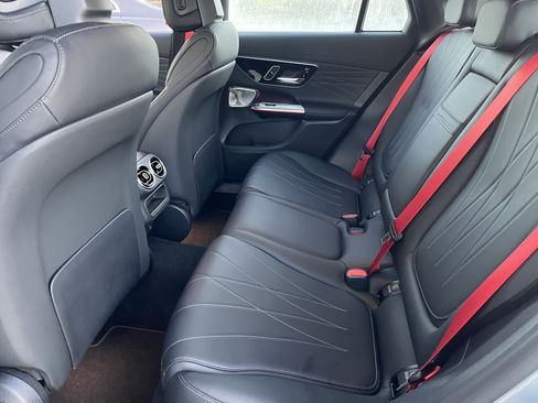 New 2025 Mercedes-Benz GLC 63 AMG S image 17