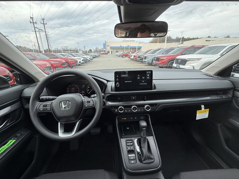 New 2026 Honda CR-V EX image 28