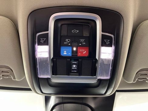 Used 2024 RAM 2500 Laramie w/ Safety Group AWD/4WD image 32