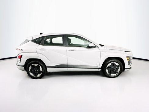 Used 2024 Hyundai Kona SE FWD image 10