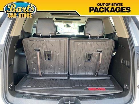 Used 2019 GMC Acadia Denali w/ Technology Package AWD/4WD image 8
