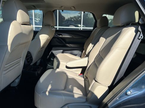 Used 2020 MAZDA CX-9 Touring w/ Touring Premium Package image 12