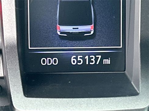 Used 2020 Toyota Tacoma TRD Off-Road image 12