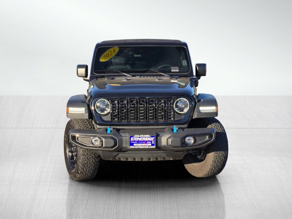 Used 2024 Jeep Wrangler Unlimited AWD/4WD image 2