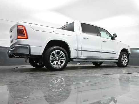 Used 2024 RAM 1500 Limited AWD/4WD image 39