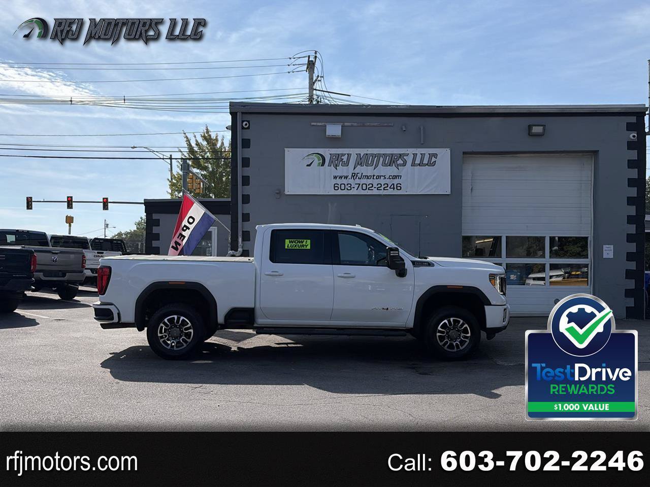 Used 2023 GMC Sierra 3500 AT4 AWD/4WD image 1