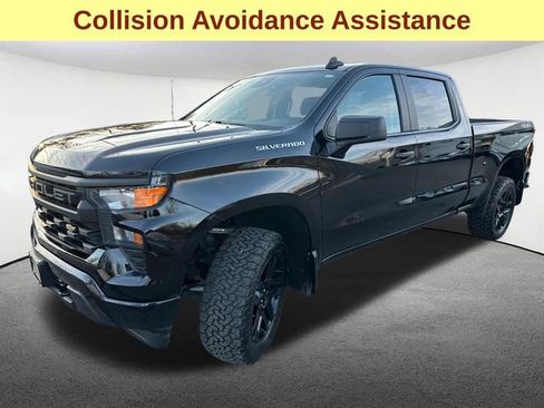 Used 2024 Chevrolet Silverado 1500 Custom image 5