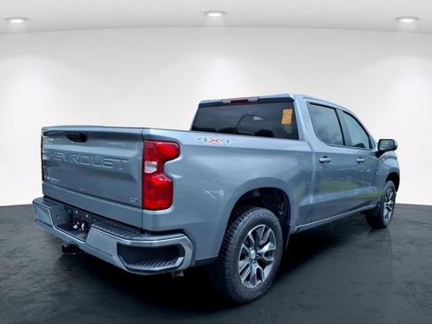 Used 2023 Chevrolet Silverado 1500 LT AWD/4WD image 17