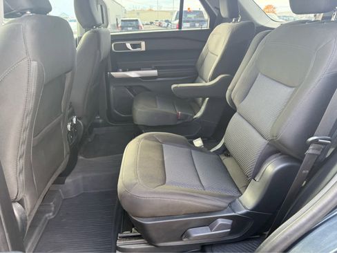 Used 2022 Ford Explorer XLT w/ Class IV Trailer Tow Package image 17