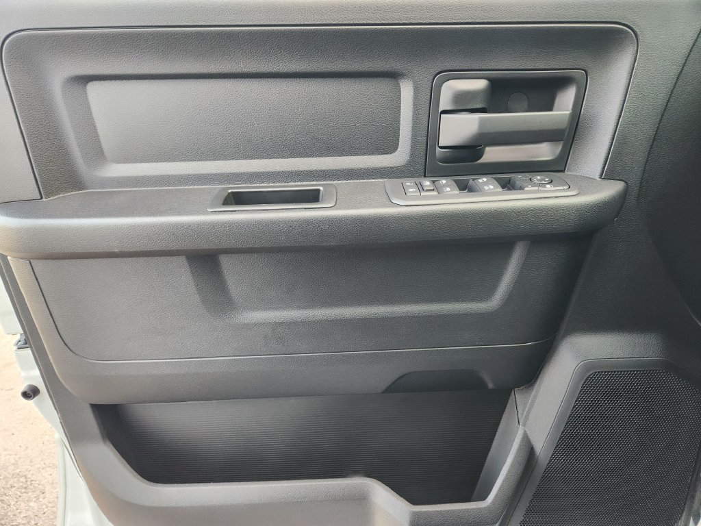 New 2026 RAM 3500 Tradesman AWD/4WD image 17
