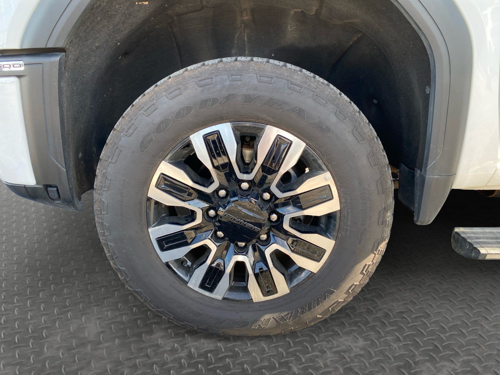 Used 2024 GMC Sierra 2500 Denali Ultimate AWD/4WD image 44