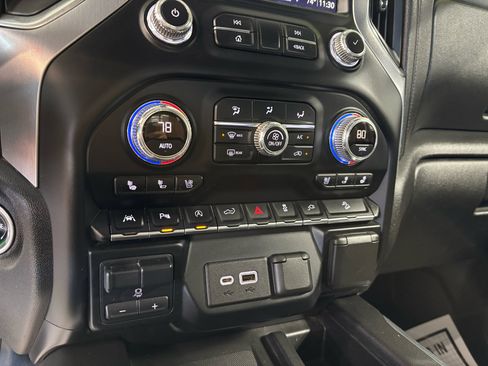 Used 2019 GMC Sierra 1500 SLT w/ SLT Premium Package image 30