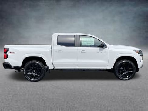 New 2025 Chevrolet Colorado Z71 w/ Technology Package AWD/4WD image 4
