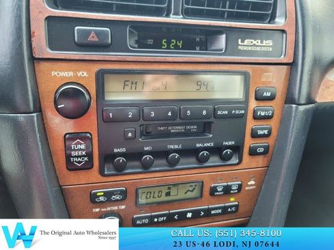 Used 2000 Lexus ES 330 FWD image 15