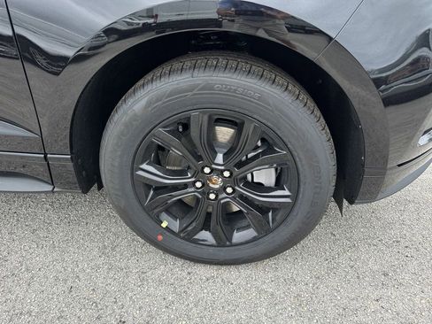 New 2024 Ford Edge SE w/ Black Appearance Package image 11
