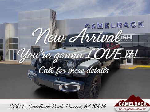 Used 2024 Jeep Gladiator Sport AWD/4WD image 1