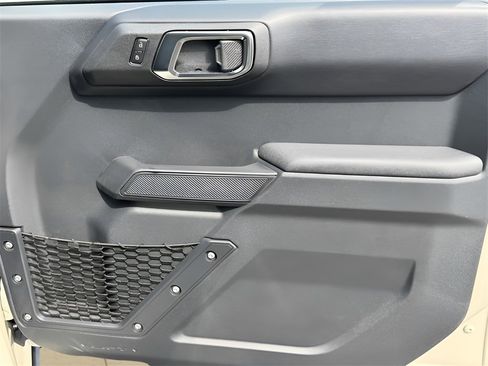 New 2025 Ford Bronco Badlands image 28