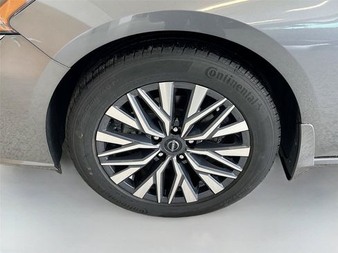 Used 2023 Nissan Altima 2.5 SV AWD/4WD image 27