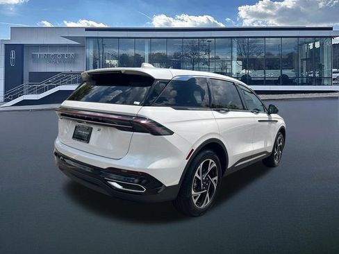 New 2026 Lincoln Nautilus Reserve AWD/4WD image 8