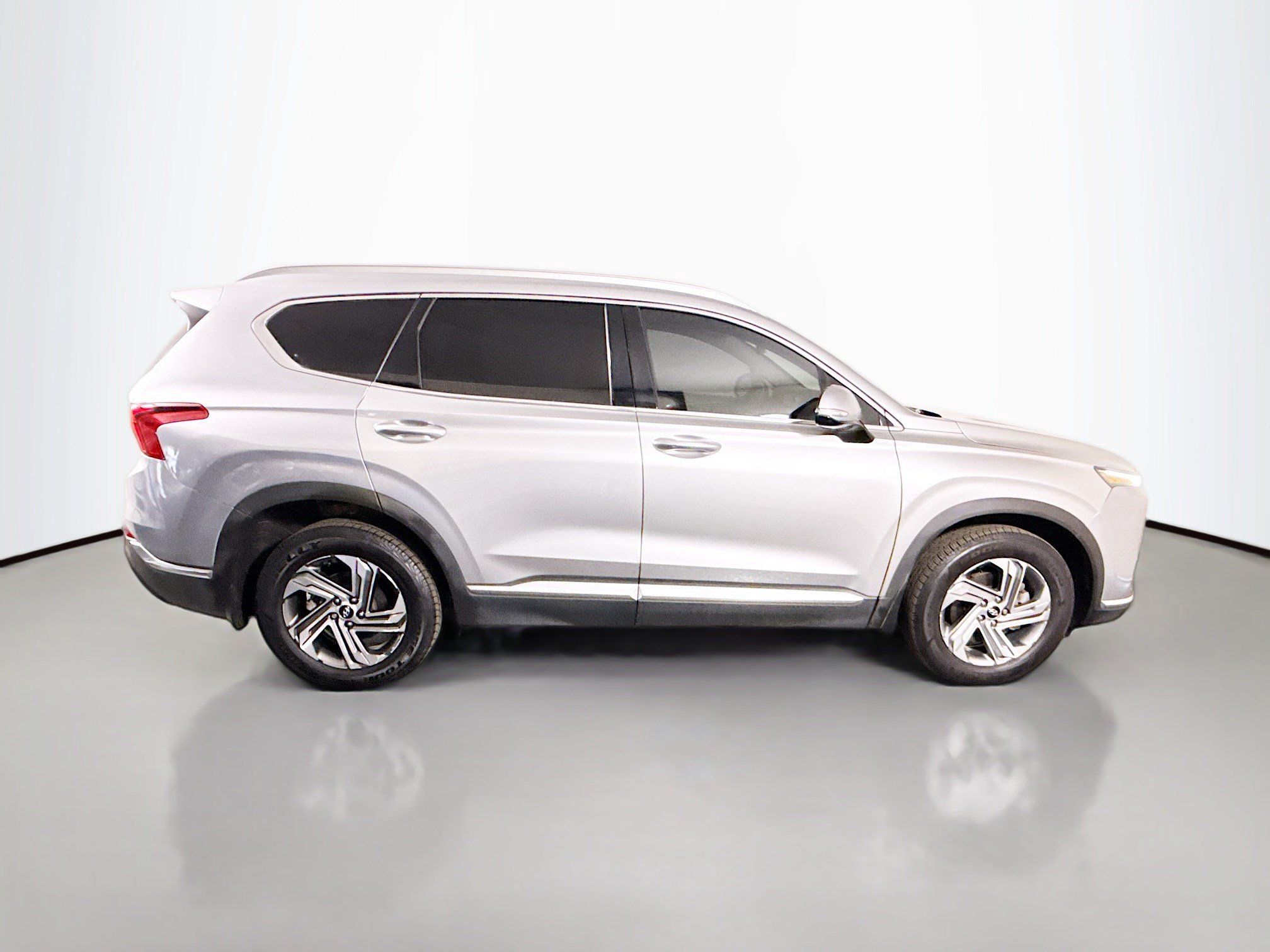 Used 2021 Hyundai Santa Fe SEL w/ Convenience Package FWD image 11