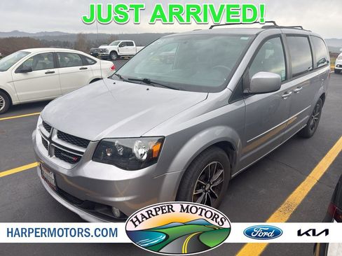 Used 2016 Dodge Grand Caravan R/T image 1