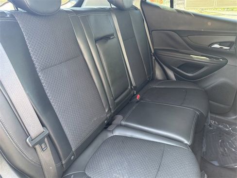 Used 2022 Buick Encore Preferred w/ Safety Package image 16