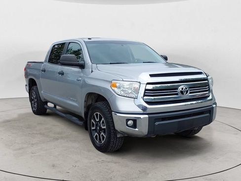 Used 2016 Toyota Tundra SR5 w/ TRD Off Road Package AWD/4WD image 3